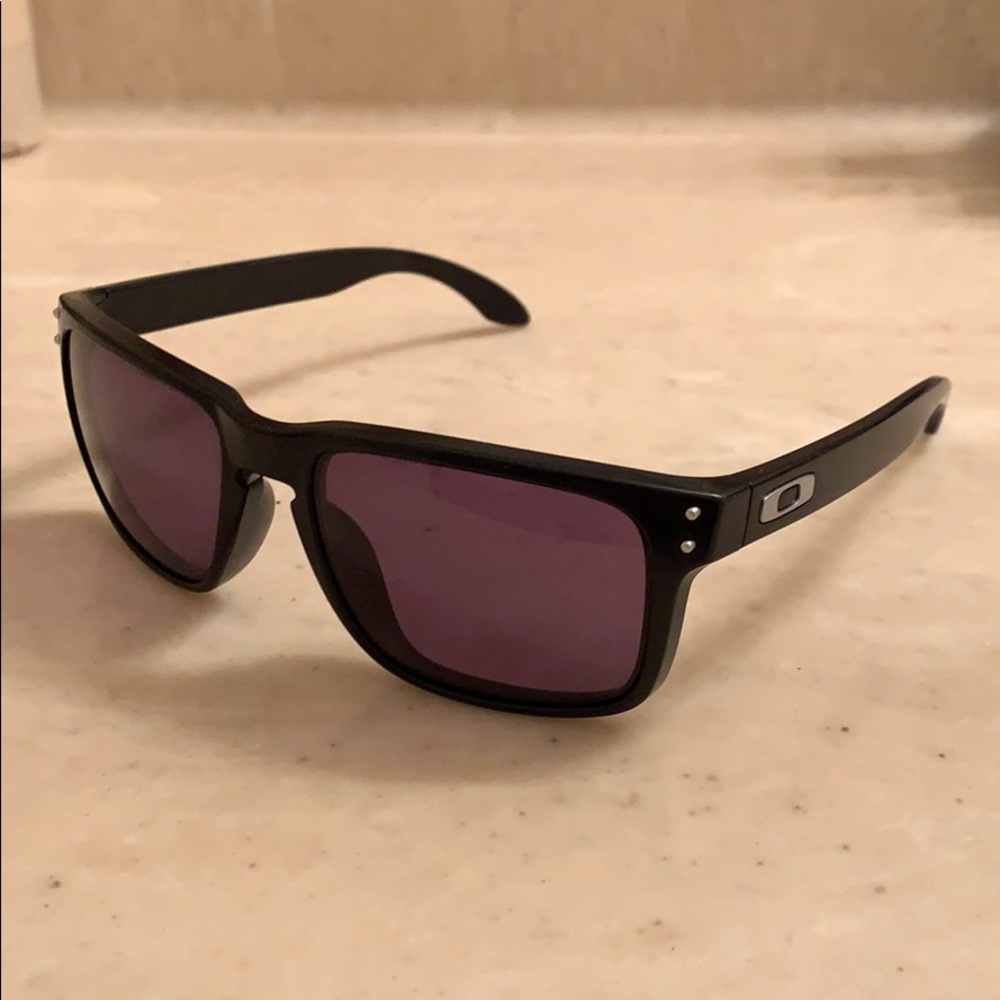 New Oakley Sunglassas